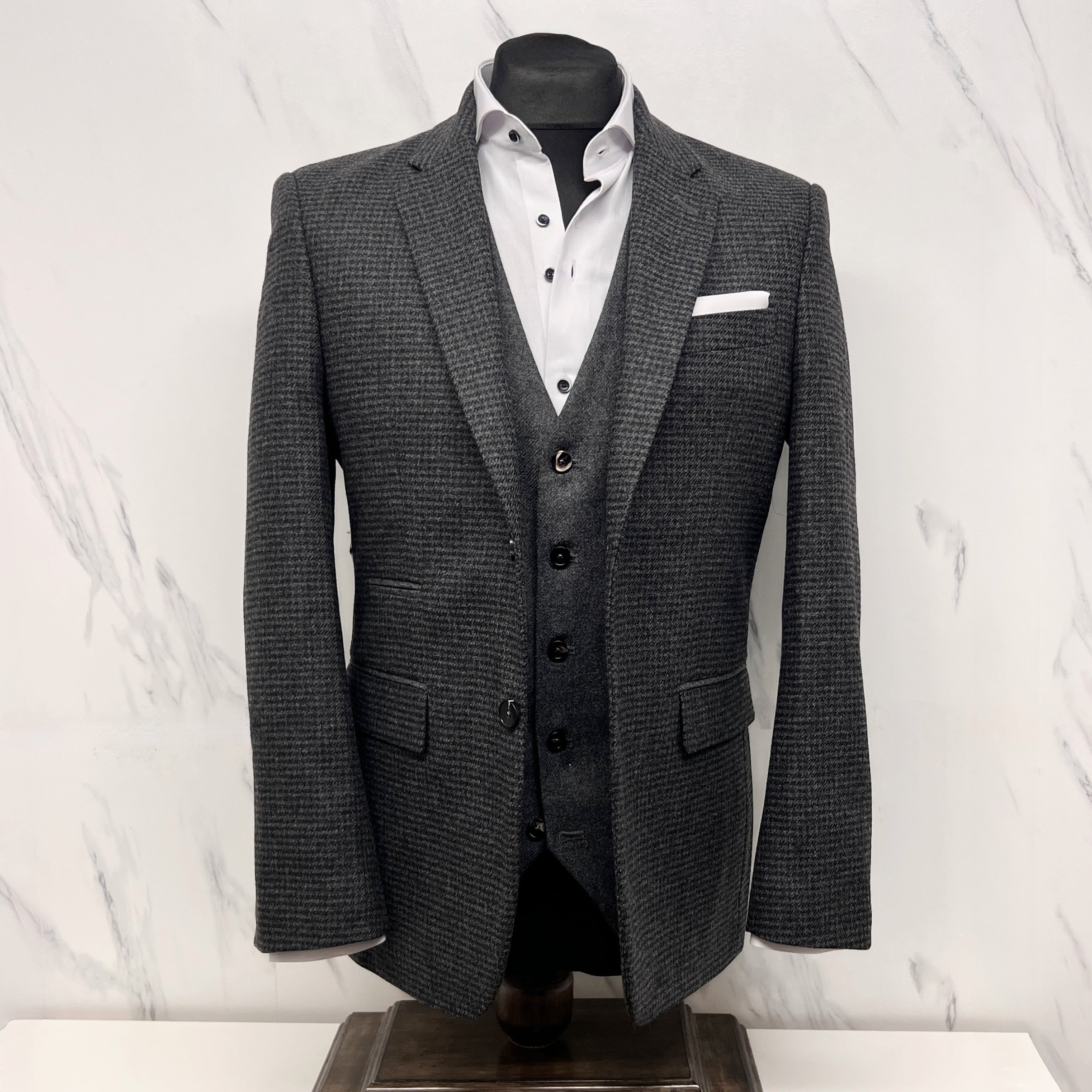 Grey Houndstooth Blazer with Contrast Waistcoat