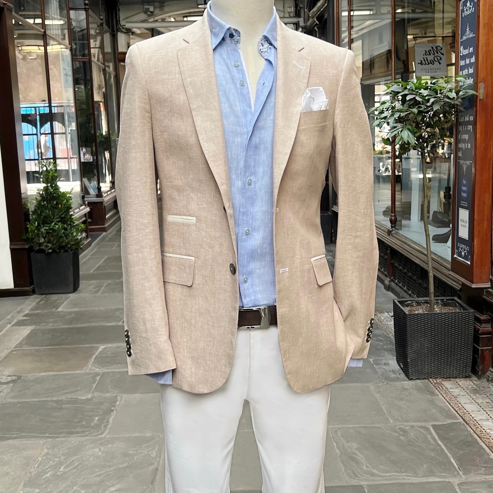 Italian Pure Linen Blazer in Sandstone Beige with White Contrast Trim