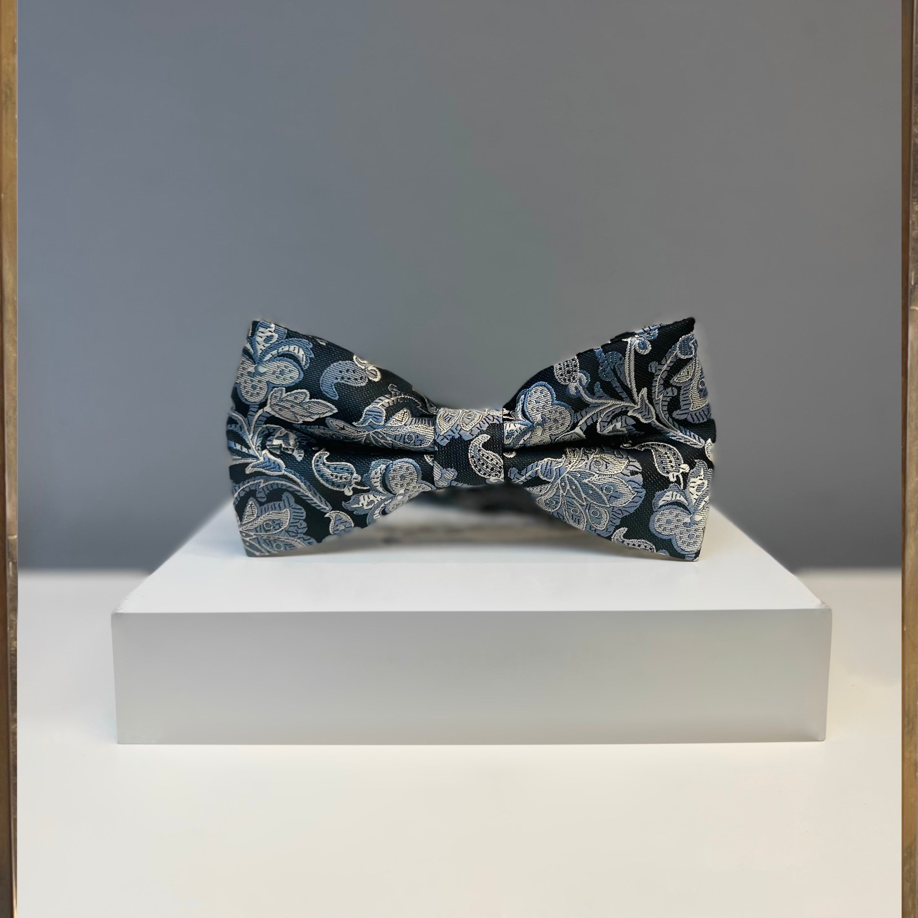 Paisley bow tie